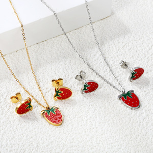 Conjunto de joyería de fresa, collar y pendientes de acero inoxidable para mujer, regalo - Product Image 1