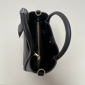 Bolsos Cruzados de Diseño Nuevo y Moderno, Bolsos de Mensajero de Hombro de Cuero PU de Alta Calidad, Bolsos de Mano Casuales de Lujo para Mujer con Cierre - Product Image 6