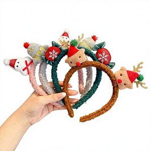 Serre-tête de Noël mignon fait main en forme de renne et de Père Noël, en peluche féerique pour l'automne et l'hiver, accessoire capillaire fantaisie et tendance pour filles, idéal pour les fêtes. - Product Image 3