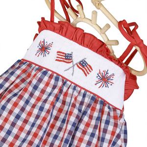 Venta al por mayor: Pelele de niña estilo burbuja con patrón americano, OEM ODM, ropa de bebé de manga corta 100% algodón orgánico, azul marino y rojo. - Product Image 1