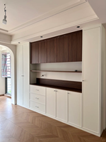 Wohnzimmer Maßgefertigter Holzmaserung-Sperrholz Esszimmerschrank |   Moderne Design-Lösung für Lebensmittelaufbewahrung und -präsentation der Marke HNSJ