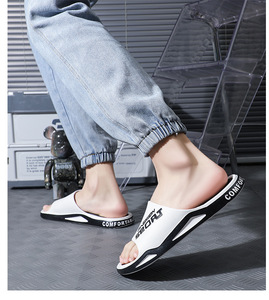 Nouvelles pantoufles tendance et sportives pour hommes - Chaussures d'été à semelle souple pour la maison - Tongs pour hommes - Product Image 2