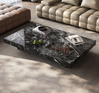 Table basse moderne élégante en marbre avec base en acrylique robuste et plateau en verre, forme personnalisable pour salon, hôtels, résidences