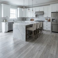 Suelos SPC de Tablones Anchos con Aspecto de Madera Refinado, Resistentes al Agua y Libres de Formaldehído, Ideales para una Vida Familiar Saludable y Moderna