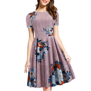 Robe d'été rétro style Hepburn pour <span class=keywords><strong>femme</strong></span>, à manches courtes, imprimé floral, longueur genou, avec appliques décoratives, grande jupe évasée - Product Image 4