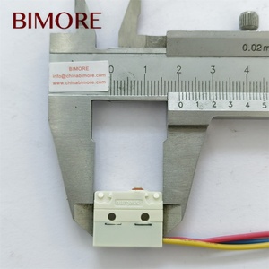 Micro-interrupteur d'<span class=keywords><strong>ascenseur</strong></span> V4NS/3502UL Interrupteur d'embrayage de frein d'<span class=keywords><strong>ascenseur</strong></span> FZD12 V4NS/3502UL Interrupteur à <span class=keywords><strong>bouton</strong></span>-poussoir Pièces d'<span class=keywords><strong>ascenseur</strong></span> - Product Image 3