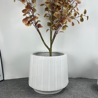 Tanaman pot dalam ruangan dan luar ruangan keramik ukuran sedang desain bulat Modern mengkilap untuk penggunaan lantai taman