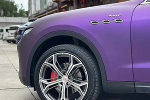 Film Vinyle Adhésif pour Voiture PET Violet Pinot Noir 1.52x15m 7.5mil Haute Brillance Effet Changeant de Couleur avec Technologie Air Release – Rouleau Fournisseur OEM ODM Usine - Product Image 6