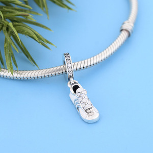 Abalorios Pan Charms <span class=keywords><strong>de</strong></span> Plata <span class=keywords><strong>de</strong></span> Ley 925 con diseño <span class=keywords><strong>de</strong></span> zapatilla <span class=keywords><strong>de</strong></span> atletismo con alas <span class=keywords><strong>de</strong></span> ángel, compatibles con pulseras <span class=keywords><strong>de</strong></span> atletismo originales Berluque, Novedad - Product Image 5