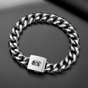 ปลอกคอสุนัขสแตนเลสสตีลสีทองแบบหรูหรา ขนาด 23 มม. ป้องกันการกัด แบบ Cuban Link พร้อมสายคล้องและกระดิ่งเล็ก สำหรับสุนัขขนาดเล็ก กลาง และใหญ่ - Product Image 5