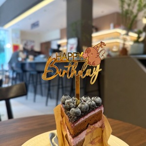 ท็อปเปอร์เค้กวันเกิดอะคริลิคคาปิบาร่าลายน้ำผึ้งและหวานๆ หนา 1.3 มม. กว้าง 9 ซม. ของตกแต่งงานปาร์ตี้สำหรับงานฉลองวันเกิด - Product Image 4