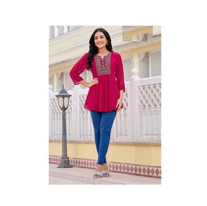 เสื้อปักสั้นขายดีสำหรับผู้หญิงเหมาะสำหรับใส่ในสำนักงานและสวมใส่ในชีวิตประจำวัน - Product Image 1