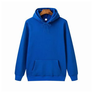 Tenue décontractée streetwear urbaine tendance pour homme, sweat à capuche conçu pour un style de vie décontracté et un look urbain élégant. - Product Image 1