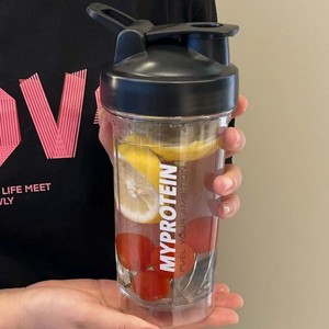 グリッターフィットネススポーツ プラスチックスパイス BPAフリー プロテインシェイカーボトル シェイカーボトル、プロテインシェイカー、ブレンダーカップ、ミキサーボトル - Product Image 2