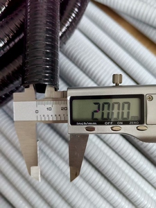 Fabrieksprijs Tandheelkundige Flexibele Versterkte Tandheelkundige Duurzame Lucht Handstuk Zuigslang Schoonheidsapparatuur - Product Image 6