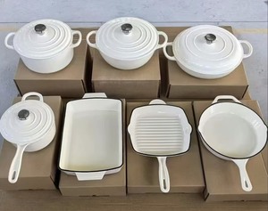 Ensemble de 11 ustensiles de cuisine en fonte émaillée blanc, best-seller : cocotte, marmite à soupe, poêle grill, poêle à frire - Product Image 5