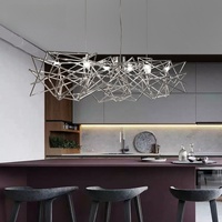 Luminaire suspendu personnalisé en acier inoxydable chromé, style postmoderne, luxe léger, pour restaurant, avec maille linéaire, idéal pour l'ameublement et l'ingénierie.