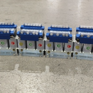 หม้อแปลงไฟฟ้าแบบแห้ง 3 เฟส รุ่น SG/SBK 380V เป็น 220V แบบ Buck-Boost สำหรับใช้งานในอุตสาหกรรม - Product Image 1
