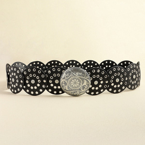 Vente en gros Rétro Punk Grand Rond Rivet Trou <span class=keywords><strong>Ceinture</strong></span> en cuir PU Dames Exagéré Large <span class=keywords><strong>Ceinture</strong></span> en cuir creuse en métal - Product Image 3