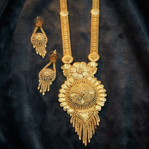Juego de Collar y Pendientes de Moda para Mujer con Diseño Floral, Chapado en Oro Micro de 14K, 18K, 24K, Venta al por Mayor - Product Image 1