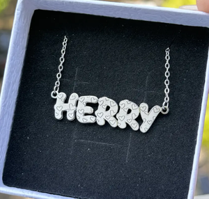 Qiuhan на заказ, колье с 3D именем, с сердечками, объемная буква, подвеска из нержавеющей стали, персонализированные ювелирные изделия, подарок - Product Image 3