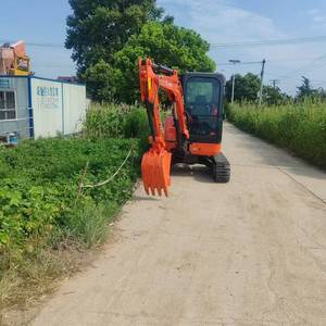 รถขุดขนาดเล็ก Kubota U35 มือสองคุณภาพสูงจากญี่ปุ่นแท้ เหมาะสำหรับงานฟาร์มและงานก่อสร้าง - Product Image 2