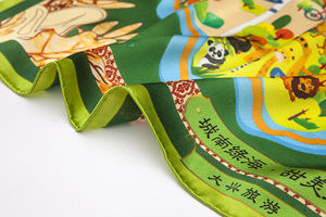 Wholesale Customized 14mm <strong>Green</strong> <strong>Silk</strong> Satin square Scarf &amp; Handkerchiefs <strong>Silk</strong> l Bandana Hand-rolled Hem for Brand Promotional - Product Image 2