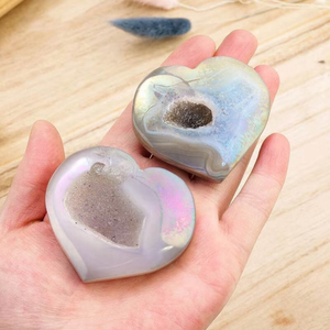 Cœur en Agate Druzy Angel Aura en Gros, Pierre Semi-Précieuse Naturelle, Artisanat de Cristal de Guérison Reiki Wicca, Cadeau d'Halloween, Décoration Feng Shui pour la Maison - Product Image 1