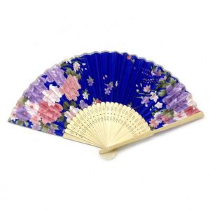 Ventiladores de mano de bambú plegables con logotipo impreso personalizado de alta calidad, regalo de boda promocional con técnica tallada - Product Image 1