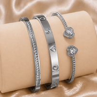 Bracelet manchette ouvert en or avec cœur en cristal pour femme, bijoux fantaisie, accessoires de mode pour usage quotidien, vente en gros