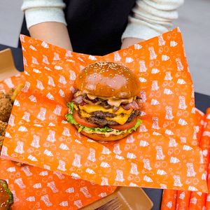 Custom Printed Food Grade <b>Greaseproof</b> Sandwich Burger Wrapping <b>Paper</b> Wax Coating for Bread Wrapping Disposable Packaging <b>Paper</b> - Product Image 1