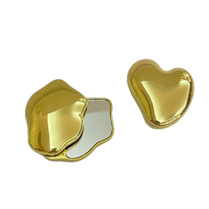 Heart Shape Zinc Alloy Pocket <b>Mirror</b> Dual Sided Magnifying Folding <b>Compact</b> Cosmetic <b>Mirror</b> Portable Travel Gift Women - Product Image 3