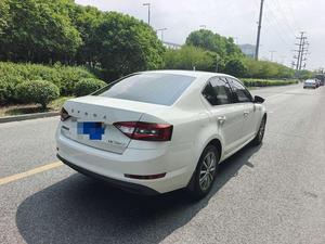 <span class=keywords><strong>Skoda</strong></span> Octavia Sedan 2021 Usata, Guida a Sinistra, Cambio Automatico, Cerchi R20, Prodotta in Cina - Product Image 2