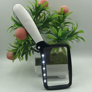 Nouvelle loupe de lecture carrée à main avec grossissement <span class=keywords><strong>2x</strong></span>, <span class=keywords><strong>5</strong></span> LED, pliable, en acrylique PVC, aide pour malvoyants, personnalisable OEM - Product Image 2