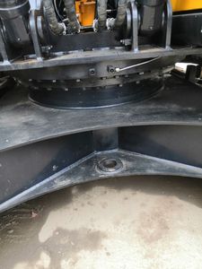 Excavadora de orugas mediana SANY de 20 toneladas usada en excelentes condiciones de segunda mano SANY SY135C SY155C SY205C SY235C en stock - Product Image 4