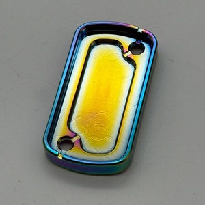 Cache-pompe supérieur en alliage d'aluminium CNC plaqué coloré pour moto Ultra Bee – Accessoire de rétrofit/amélioration facile à installer, haute performance - Product Image 2