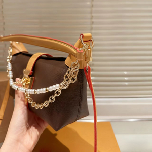 <span class=keywords><strong>Borsa</strong></span> a Tracolla da Donna all'Ingrosso, <span class=keywords><strong>Borsa</strong></span> Moda di Marca, <span class=keywords><strong>Borsa</strong></span> a Tracolla di Lusso Firmata - Product Image 6