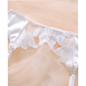 Al por mayor: Medias con tiras, bragas tanga de encaje sexy de talle bajo antideslizantes, lencería de malla tentadora, conjunto de 4 piezas de ropa interior de verano y sujetador - Product Image 4