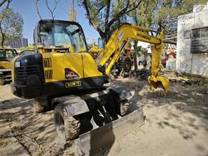 Mini-excavatrice sur chenilles Hyundai 80-7 d'occasion, origine Corée, moteur et boîte de vitesses haute puissance de creusement - Product Image 3