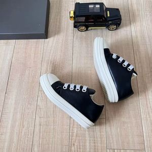 Sneakers rétro de luxe pour hommes et femmes, semelle épaisse, cuir véritable de haute qualité, lacets, style gothique sombre, chaussures décontractées d'été - Product Image 5