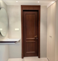 Offre Spéciale : Portes Intérieures en Bois Massif Peint avec Placage de Chêne, Personnalisables pour Maisons