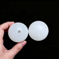 Billes en plastique creuses personnalisées de 10 mm à 100 mm, sphères en PP, PE, PTFE, billes rondes en plastique creuses blanches avec trou