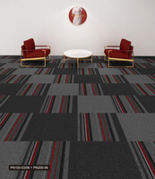 Le tapis en nylon de couleur unie d'anti-inflammabilité couvre les matériaux de décoration de couverture de plancher de support de PVC de 50cm