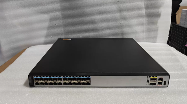 Used S6720-30C-EI-24S-AC-SY Layer 3 10 Gigabit Ethernet Switch. 24 10 Gigabit SFP+ optical ports, 2 40G QSFP+ ports.