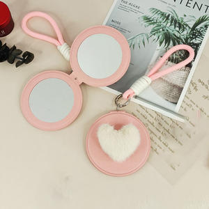Miroir de poche <span class=keywords><strong>double</strong></span> face en cuir PU Love Fur Ball, miroir rond portable - Product Image 1