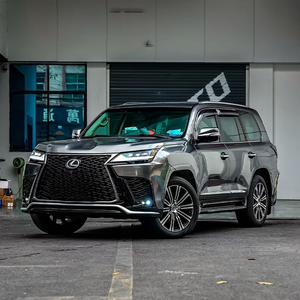 Kit de conversion de carrosserie pour Lexus LX570 2008-2015, mise à niveau vers le style LX600 avec capot, ailes, phares et feux arrière - Product Image 6