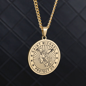 Nouveau pendentif rond en acier inoxydable Jingxiang Foreign Trades, collier de protection de la marque Seven S Michael - Product Image 3