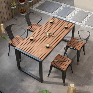 Tables et chaises en bois plastique extérieur de cour Boutique de thé au lait café Table d'extérieur Jardin extérieur Tables et chaises de parc - Product Image 1