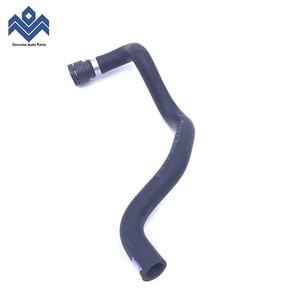Tuyau de radiateur automobile, tuyau de liquide de refroidissement pour Volkswagen Passat B5 8E1 819 371B - Product Image 1