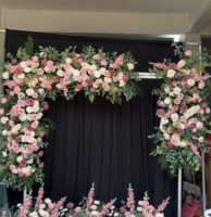 Gapura Bunga Artifisial Dusty Pink Romantis dengan Daun Mawar Real Touch untuk Latar Belakang Tempat Pernikahan dan Dekorasi Jendela
